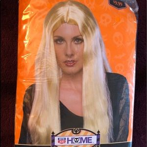Adult Blonde Wig Halloween Costume
